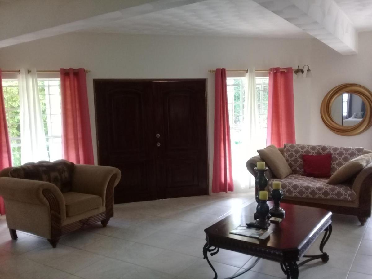 Hotel Royal Escape - 1 Anse La Raye Esterno foto