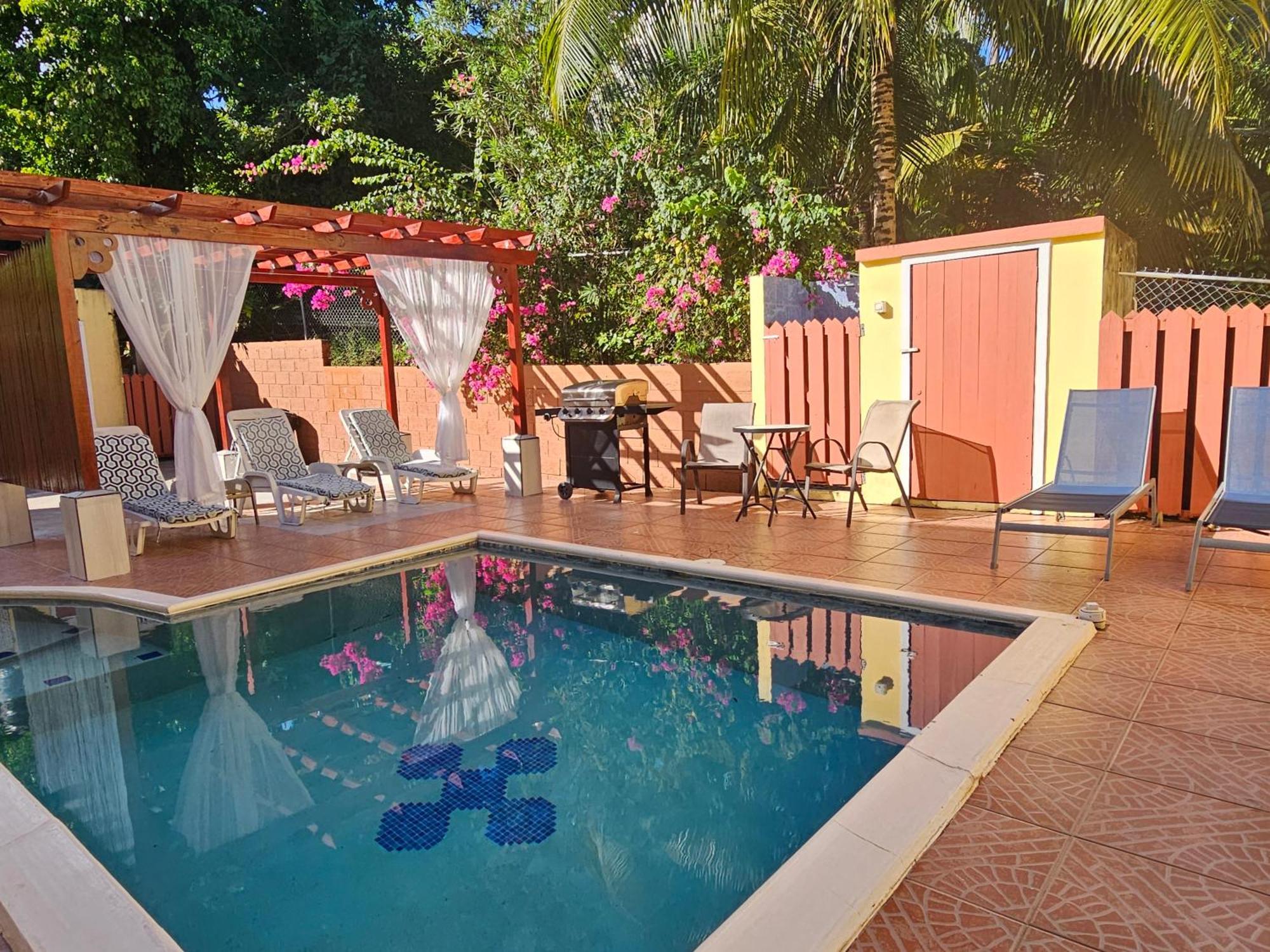 Hotel Royal Escape - 1 Anse La Raye Esterno foto